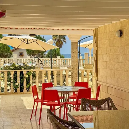 6br - Heated Pool & Hot Tub Villa *